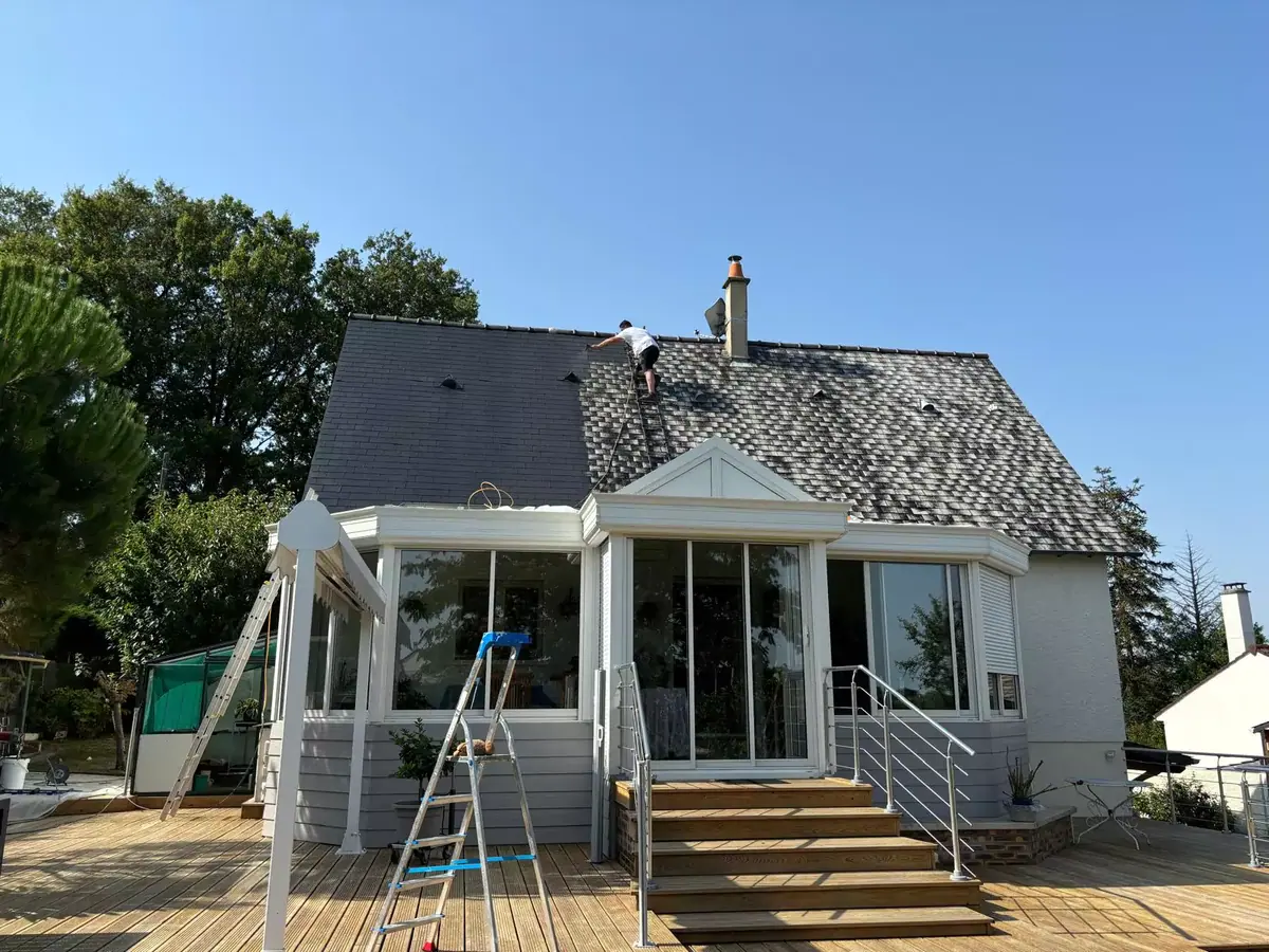 Vue de toiture avant ou après intervention